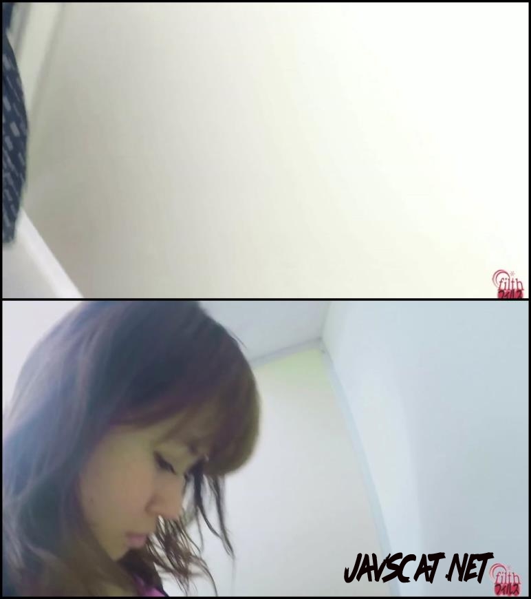 BFFF-02 Girls shitting in toilet filmed on invisible camera (2018 | 858 MB | HD)