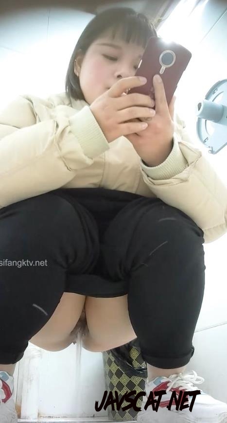 BFJP-183 Asian Peeping Voyeur Uncensored トイレでおしっこをする美しい女性 (2025 | 341 MB | FullHD)